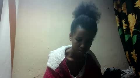 Snapshot of claudiannah chatting on 09-18-25, 06:04 claudianne online show from 09-18-25, 06:04