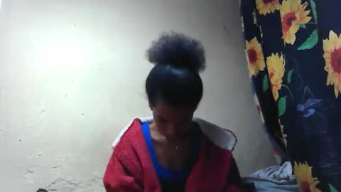 Snapshot of claudiannah chatting on 09-22-25, 06:04 claudianne online show from 09-22-25, 06:04