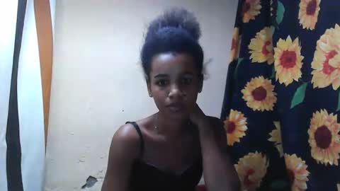 Snapshot of claudiannah chatting on 10-14-25, 06:09 claudianne online show from 10-14-25, 06:09