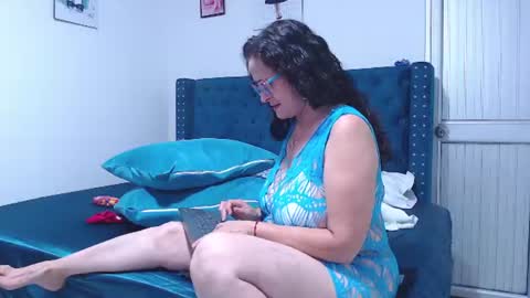 Snapshot of clayr_rosse chatting on 07-05-26, 04:19 Clayr online show from 07-05-26, 04:19