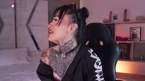 Cleo Adams online show from 04-29-26, 05:33