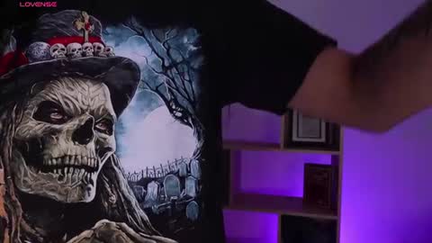Snapshot of cleeoadams_ chatting on 07-20-26, 05:11 Cleo Adams online show from 07-20-26, 05:11