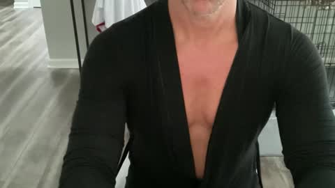 Snapshot of clemike69 chatting on 10-24-25, 02:02 clemike69 online show from 10-24-25, 02:02