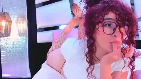       online show from 06-10-26, 06:23