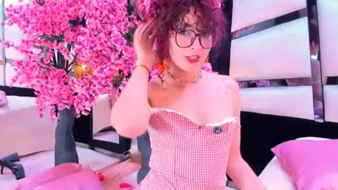       online show from 06-13-26, 06:22