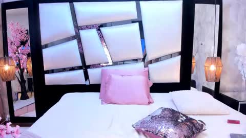       online show from 06-30-26, 06:03