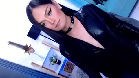 Cleo online show from 07-20-26, 08:39