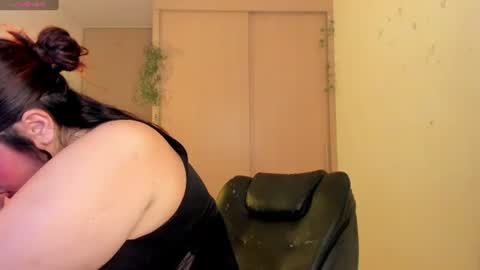 Cleopatra online show from 06-15-26, 01:41