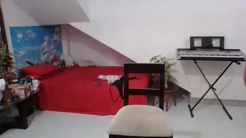 Snapshot of cleopatradoll chatting on 01-19-25, 02:38 Cleopatra Doll online show from 01-19-25, 02:38