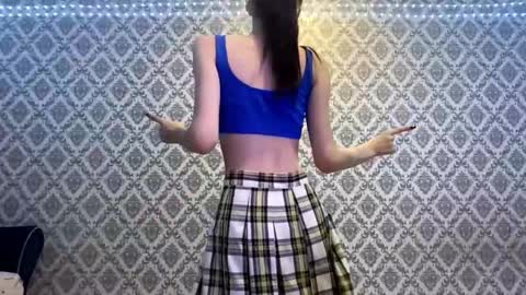 Snapshot of cleotilderinde chatting on 12-13-25, 07:53 Cleo online show from 12-13-25, 07:53