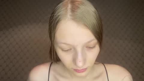 Snapshot of cleotilderinde chatting on 01-09-26, 04:32 Cleo online show from 01-09-26, 04:32