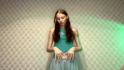 Snapshot of cleotilderinde chatting on 01-19-26, 04:11 Cleo online show from 01-19-26, 04:11