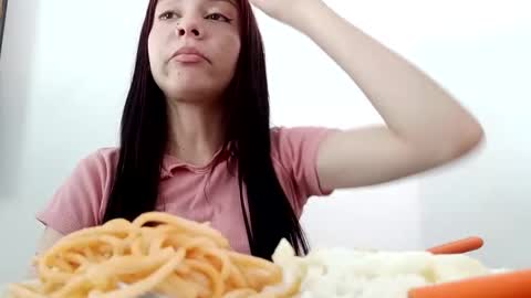 cleowhite_ online show from 10-23-25, 07:01