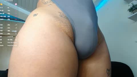 Snapshot of clermontt chatting on 11-04-25, 10:58 clermontt online show from 11-04-25, 10:58