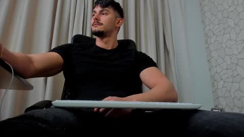 Snapshot of clintmasterss chatting on 01-16-25, 02:19 ClintMasterss online show from 01-16-25, 02:19