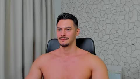 Snapshot of clintmasterss chatting on 02-01-25, 06:32 ClintMasterss online show from 02-01-25, 06:32