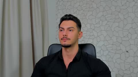 Snapshot of clintmasterss chatting on 02-12-25, 07:02 ClintMasterss online show from 02-12-25, 07:02