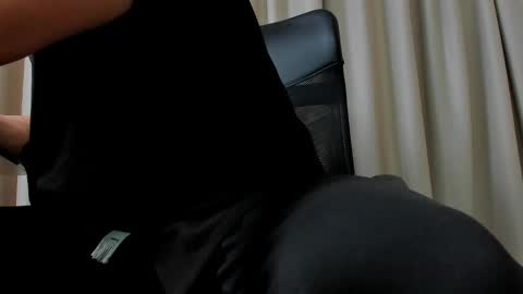 Snapshot of clintmasterss chatting on 03-07-25, 10:24 ClintMasterss online show from 03-07-25, 10:24