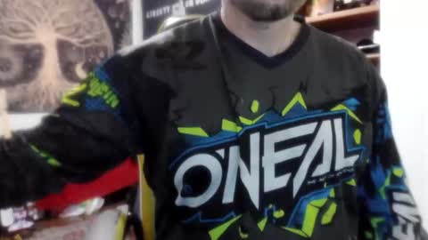 Snapshot of clintwood12 chatting on 01-05-26, 09:29 chad online show from 01-05-26, 09:29