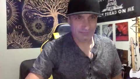 Snapshot of clintwood12 chatting on 01-19-26, 04:05 chad online show from 01-19-26, 04:05