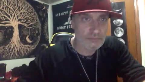 Snapshot of clintwood12 chatting on 02-19-26, 04:08 chad online show from 02-19-26, 04:08