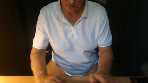 Snapshot of clit_fan chatting on 07-16-26, 08:31 Rob online show from 07-16-26, 08:31