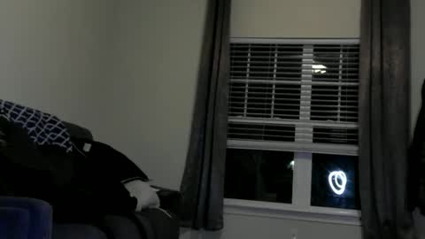 Snapshot of clitcommander26 chatting on 12-23-24, 04:01 instayour big commander online show from 12-23-24, 04:01