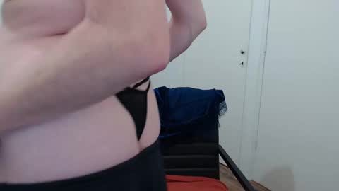 Snapshot of clittytastic chatting on 03-08-26, 02:54 Syl online show from 03-08-26, 02:54