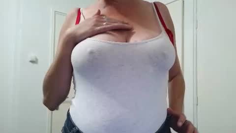 Syl  online show from 07-31-26, 06:57