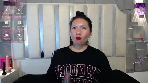 Cloe online show from 04-09-26, 08:14