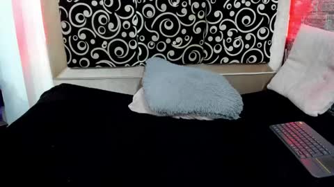 Snapshot of cloe66 chatting on 01-20-25, 07:14 cloe66 online show from 01-20-25, 07:14