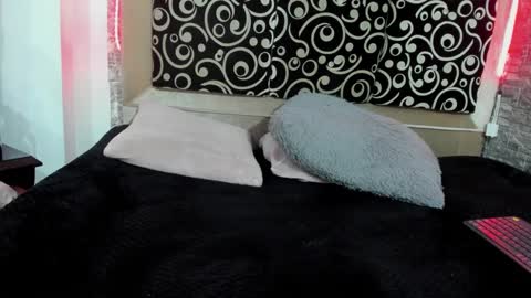 Snapshot of cloe66 chatting on 02-19-25, 08:41 cloe66 online show from 02-19-25, 08:41