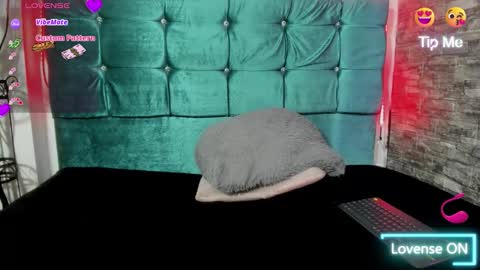 Snapshot of cloe66 chatting on 11-11-25, 05:02 cloe66 online show from 11-11-25, 05:02