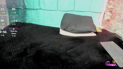 Snapshot of cloe66 chatting on 02-25-26, 06:17 cloe66 online show from 02-25-26, 06:17