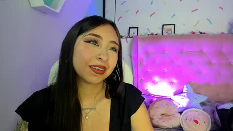 Snapshot of cloe_martinez_ chatting on 01-24-25, 09:15 Cloe online show from 01-24-25, 09:15