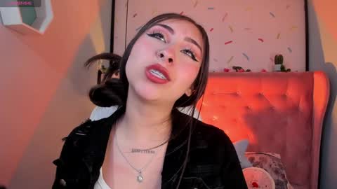 Snapshot of cloe_martinez_ chatting on 02-01-25, 09:19 Cloe online show from 02-01-25, 09:19