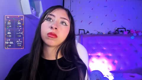 Snapshot of cloe_martinez_ chatting on 02-17-25, 09:41 Cloe online show from 02-17-25, 09:41