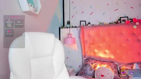 Snapshot of cloe_martinez_ chatting on 02-27-25, 09:04 Cloe online show from 02-27-25, 09:04