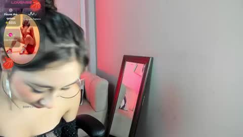 Snapshot of cloe_martinez_ chatting on 09-19-25, 08:53 Cloe online show from 09-19-25, 08:53