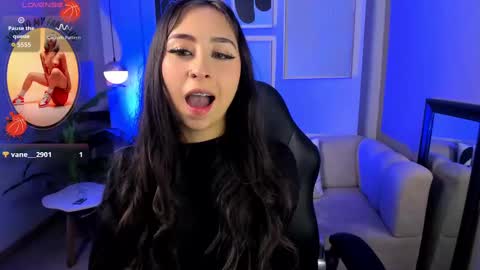Snapshot of cloe_martinez_ chatting on 10-03-25, 10:40 Cloe online show from 10-03-25, 10:40