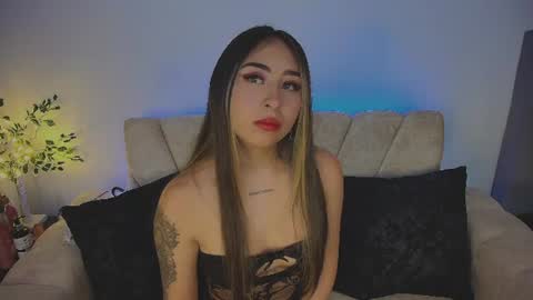 cloe_martinezz_ online show from 07-23-26, 03:04