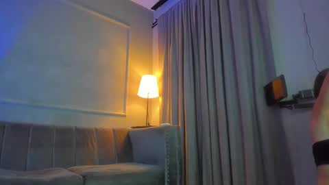 Snapshot of cloedurant chatting on 09-18-25, 08:44 cloedurant online show from 09-18-25, 08:44