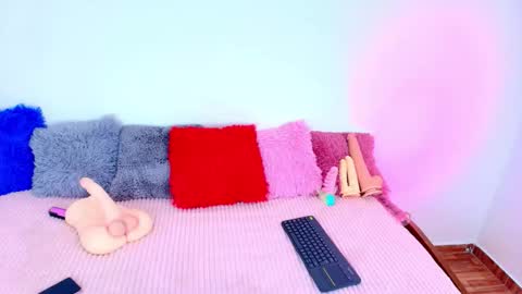 cloee lovee online show from 02-10-26, 10:47