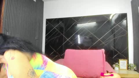 CLOE online show from 10-02-25, 11:17