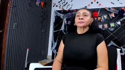 CLOE online show from 11-04-25, 11:20