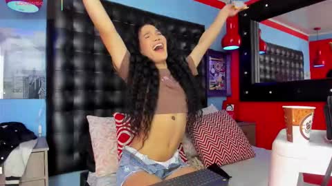 ---Cloe--- online show from 11-19-25, 03:12