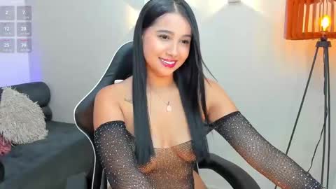 Snapshot of cloewilliamsxx chatting on 01-13-25, 01:39 Cloe online show from 01-13-25, 01:39