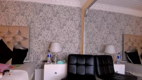 Snapshot of clohebell chatting on 02-01-26, 12:26 Clohe the wonder online show from 02-01-26, 12:26