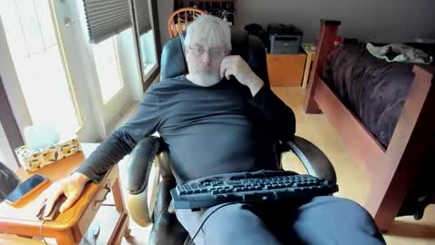 cloudalert62 online show from 03-22-26, 05:38