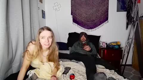 Snapshot of clover922169 chatting on 03-31-26, 04:07 Clover online show from 03-31-26, 04:07